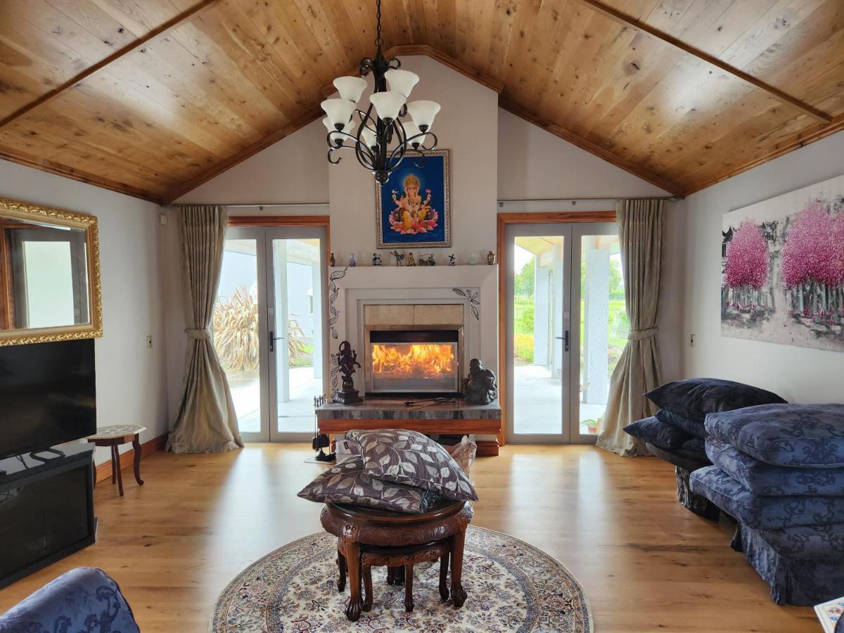 Bruntwoodlodge (Adults Only) Cambridge Buitenkant foto